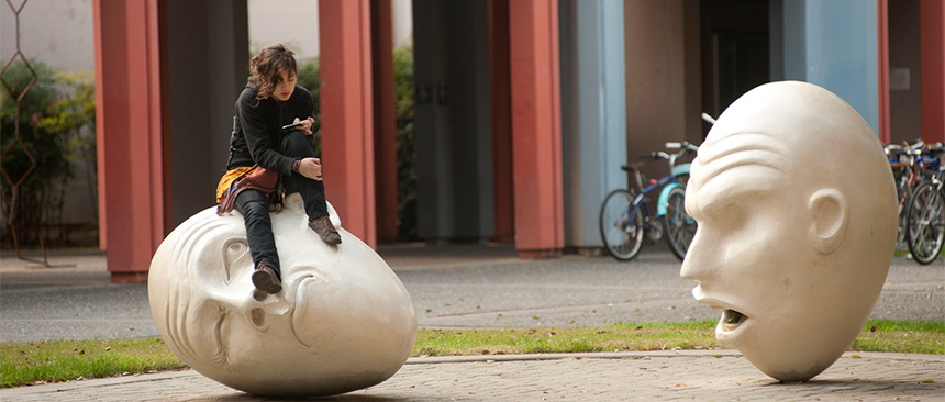 Yin and Yang egghead statue, UC Davis